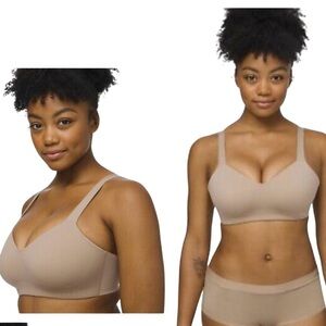 Lululemon Hold True Bra Soft Sand 36C